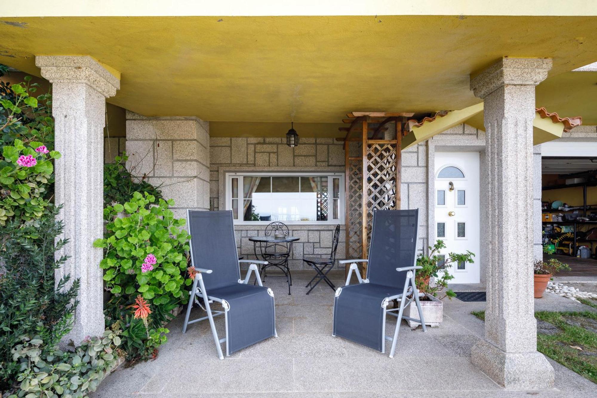 Apartamento con jardin en un chale Bueu Exterior foto
